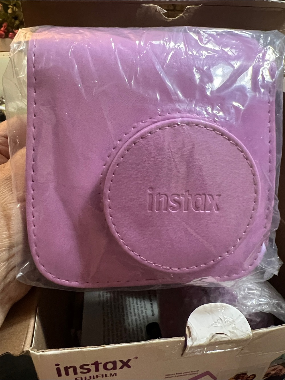 Fujifilm Instax Mini Instant Camera in Pink - Picture 4 of 11